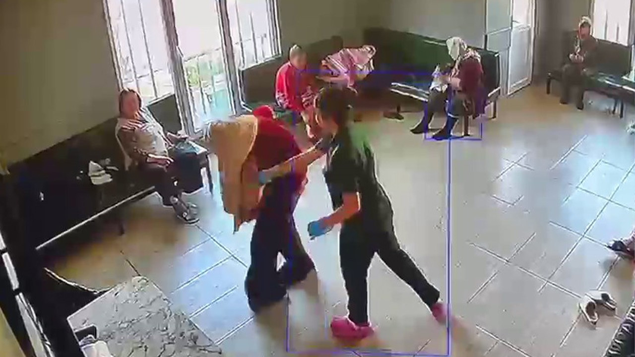 İstanbuk'daki bakımevinde yaşlılara eziyet! Skandallar zinciri: Hastayı önce dövdü sonra yüzüne tükürdü