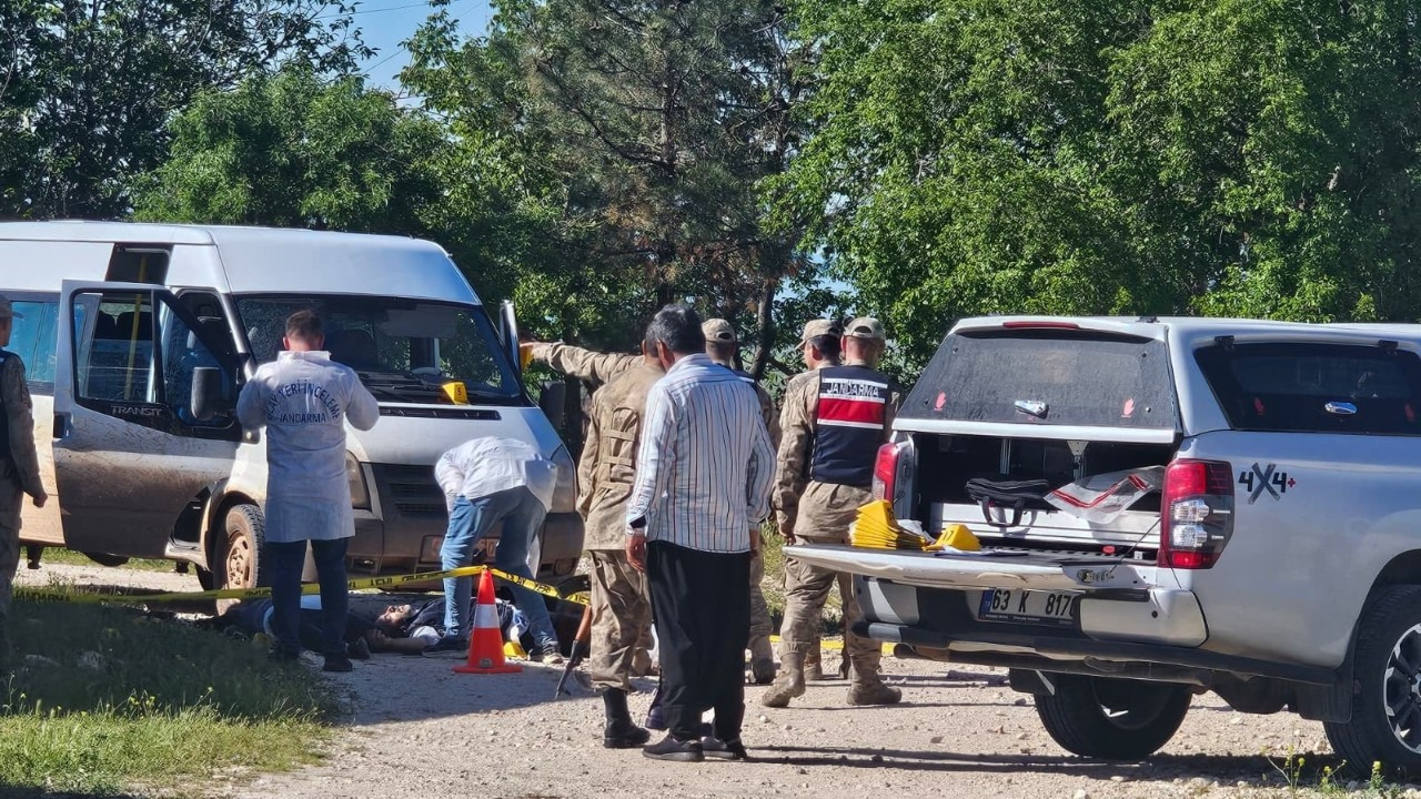 Şanlıurfa'da minibüse silahlı saldırı! 3 kişi hayatını kaybetti