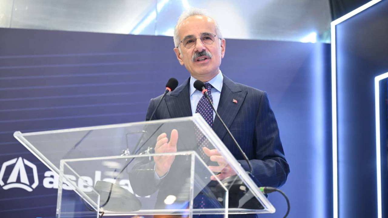 Savunma sanayiinde dev işbirliği! Bakan Uraloğlu duyurdu: Seçilecek olan firmalara kredi verilecek