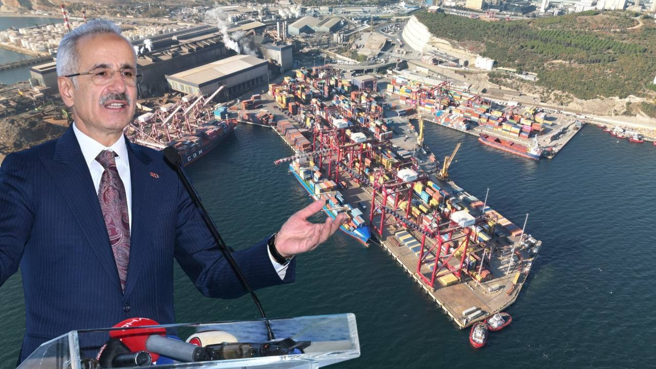 Deniz ticaretinde tarihi eşik! Bakan Uraloğlu duyurdu: Tüm zamanların rekoru kırıldı