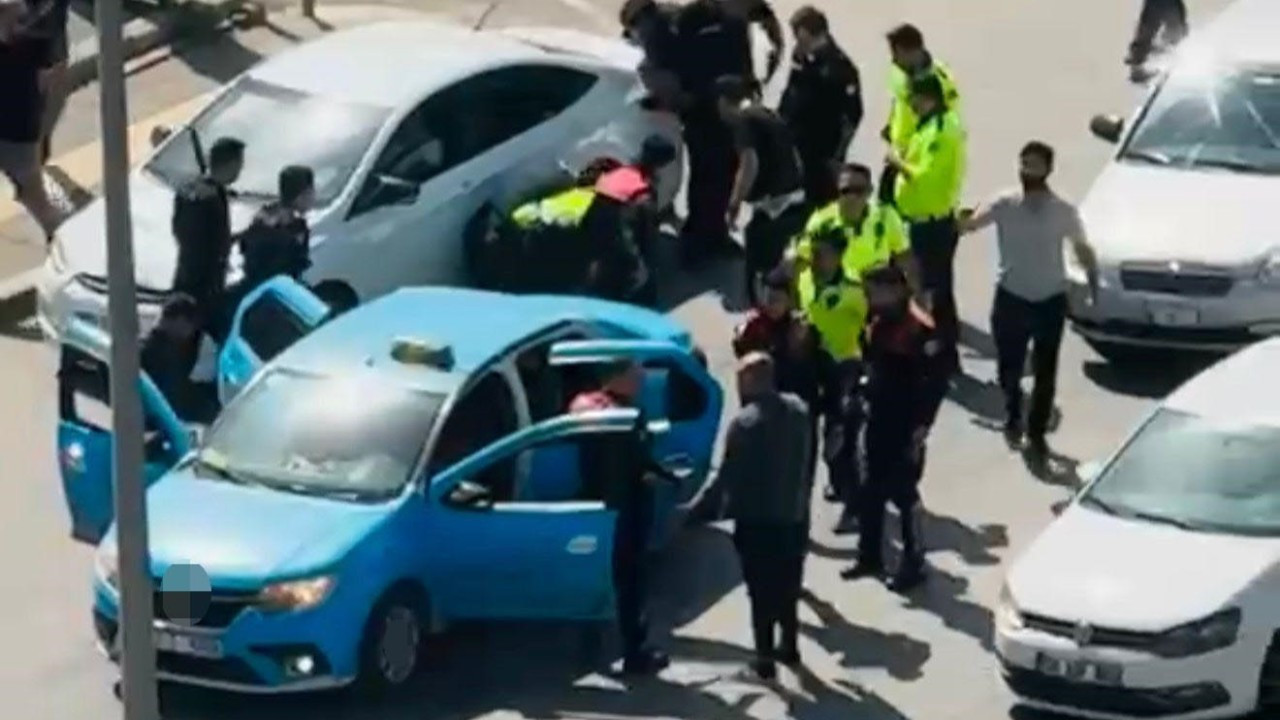 Gaziantep'te akılalmaz olay! Taksiciyi rehin alıp polisle çatıştı: Kıskıvrak yakalandı