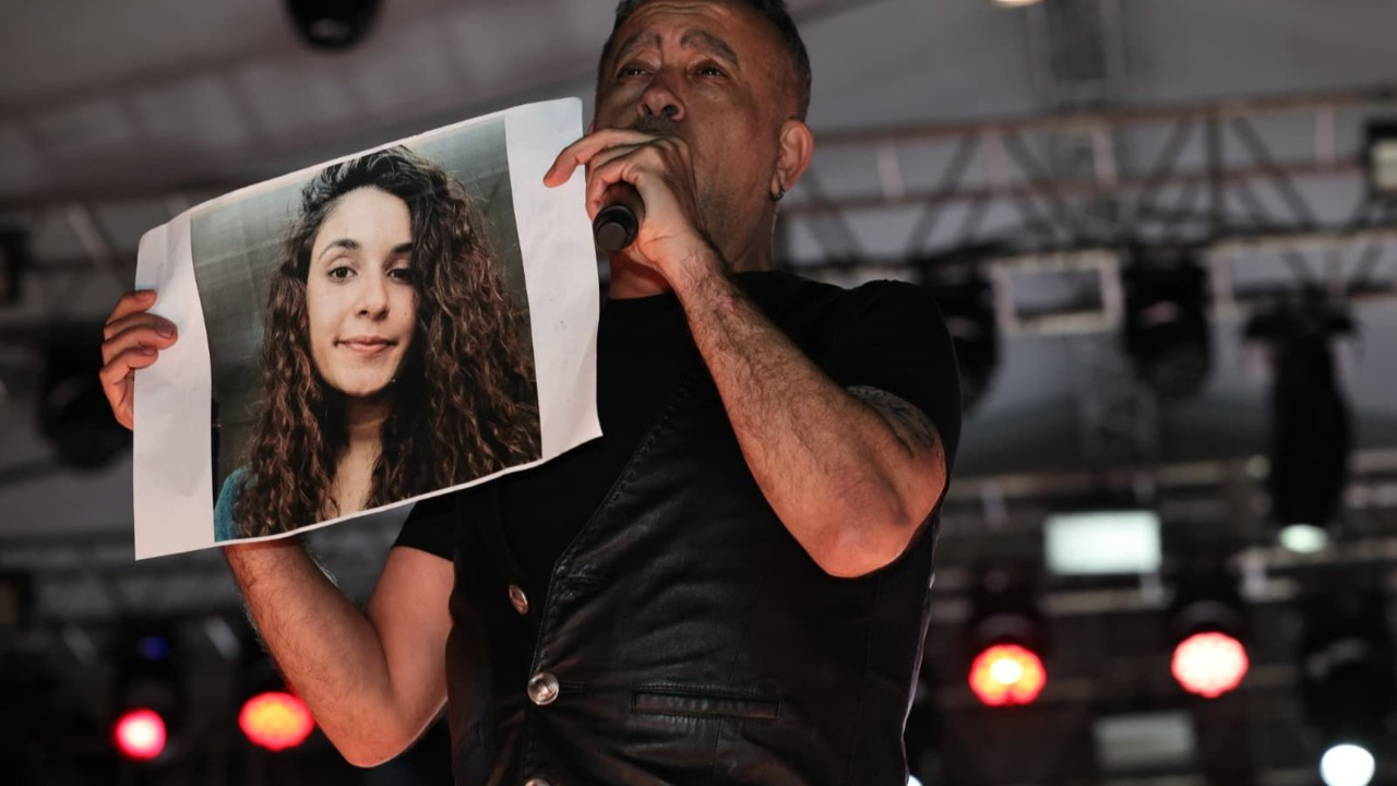 Haluk Levent’ten Gülistan Doku’ya destek! Binlerce kişi tek ses oldu
