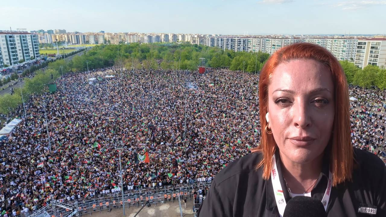 Diyarbakır'da Amedspor coşkusu! Binlerce vatandaş Süper Lig için sokaklarda