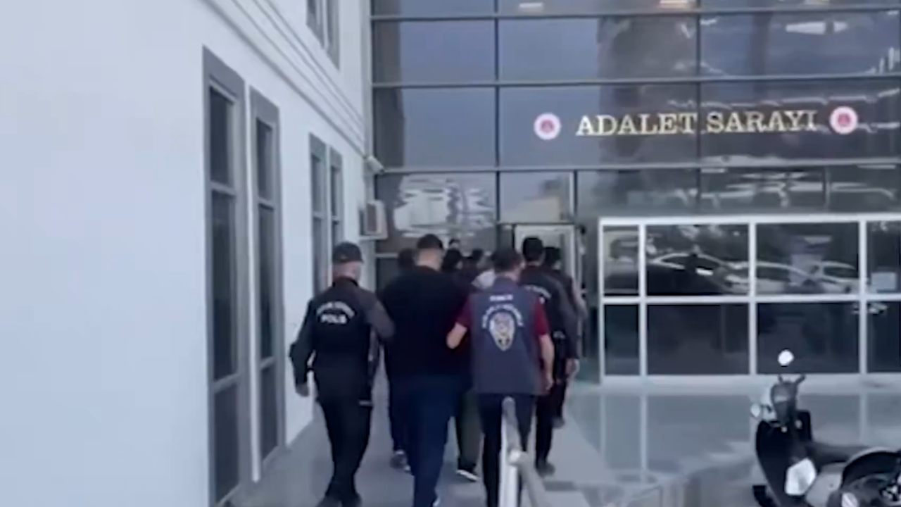 Bakanlık duyurdu: 61 ilde dev operasyon: Bin 21 şüpheli yakalandı