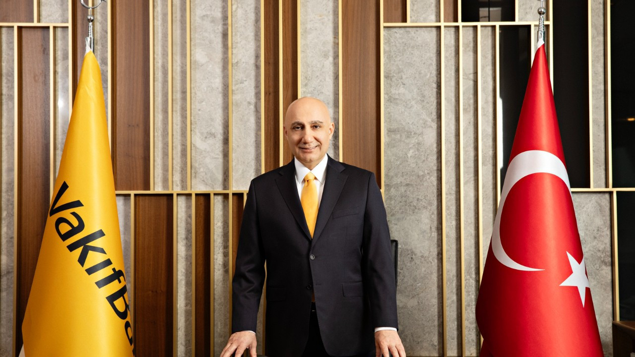 VakıfBank sendikasyon kredisini yüzde 110’un üzerinde yeniledi