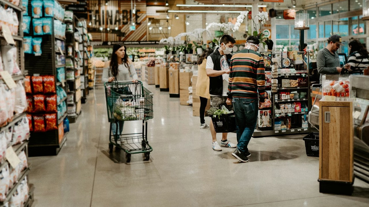 Marketlerde tarihi geçmiş ürünler devri başlıyor! Özel reyon şartı geliyor