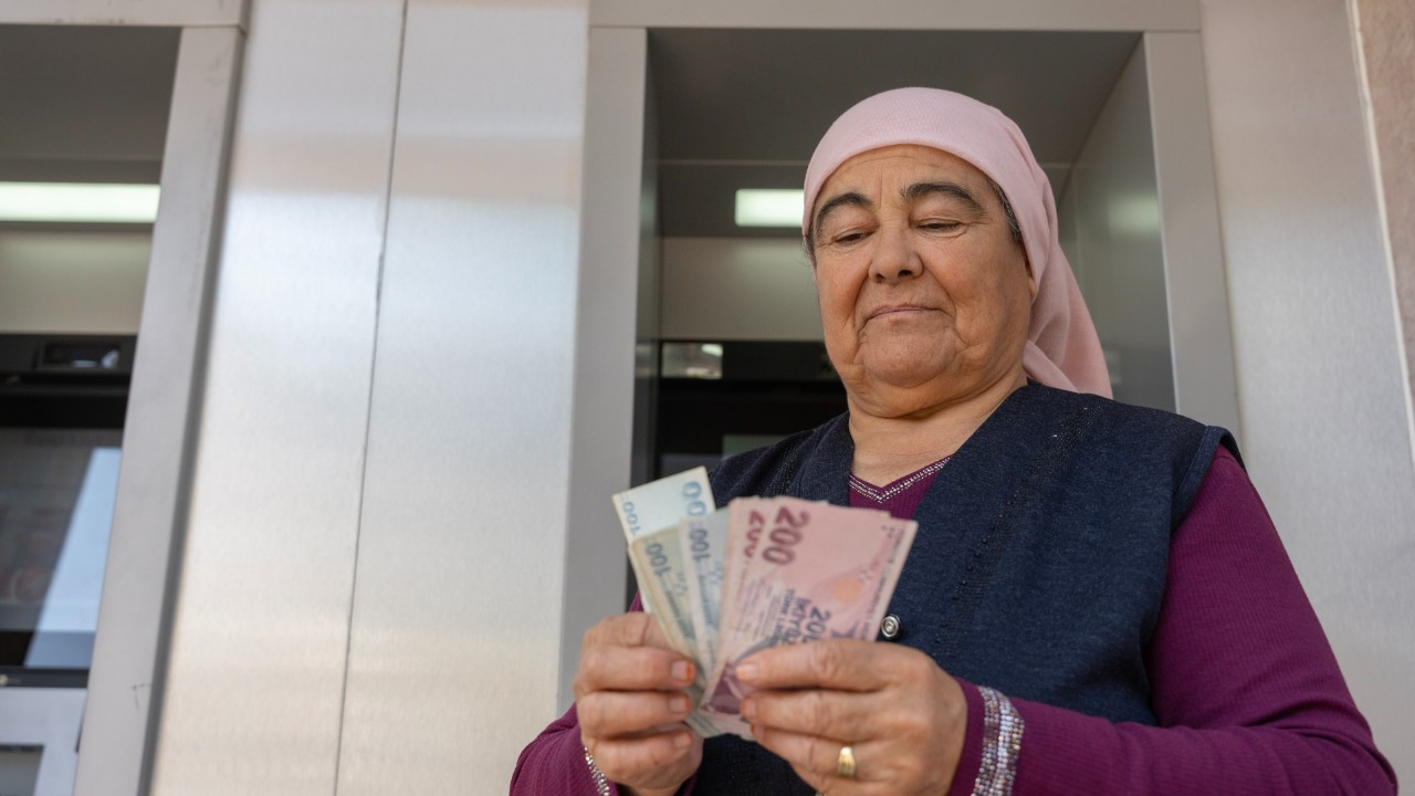 SSK, Bağ-Kur, memur emeklisine çifte ödeme! Kim ne zaman alacak?
