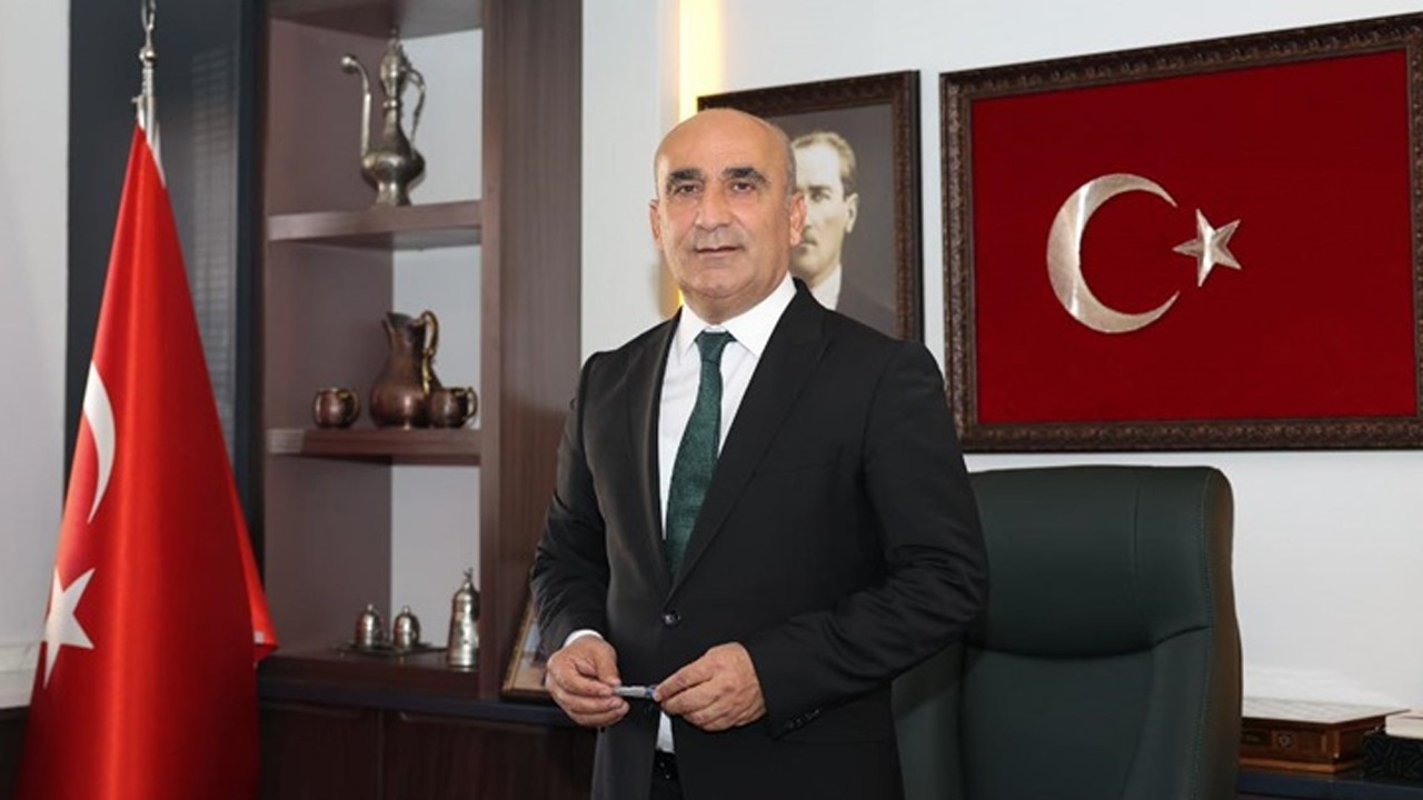 MHP'den Belediye Başkanı Mehmet Özdemir hakkında karar