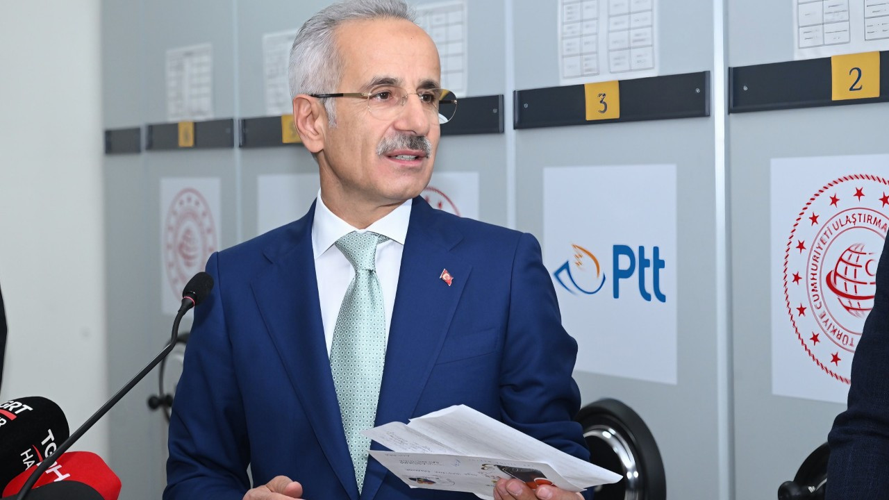 Posta kargosunda tarihi rekor: 1,45 milyarı aştı! Bakan Uraloğlu: Posta sektörü gücüne güç katıyor