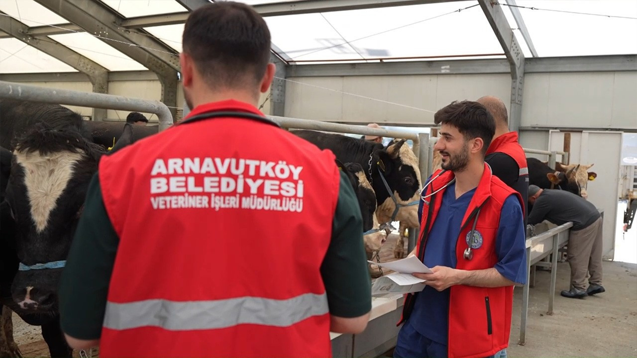 Arnavutköy bayrama hazır! Başkan Candaroğlu: Bayram boyunca sahada olacağız