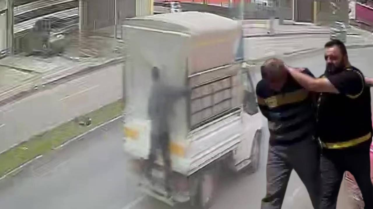 Adana'da akılalmaz hırsızlık: Hareket halindeki kamyonetten 40 kilo et çaldılar