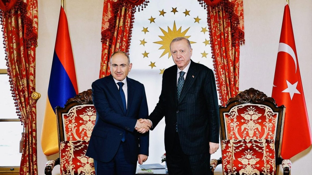 Cumhurbaşkanı Erdoğan, Ermenistan Başbakanı Nikol Paşinyan ile görüştü