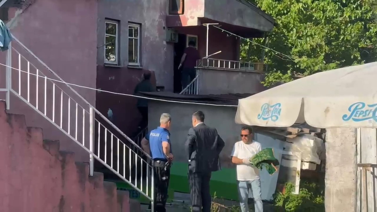 Emniyet mensubu evinde ölü bulundu