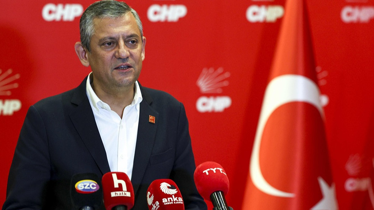 Özel, ‘Yedekli gitmek lazım’ diyerek açıkladı: Yeni partide sorun yok!