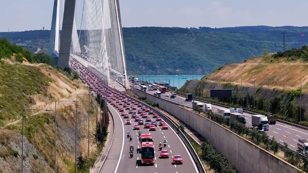 Herkes Bizim Çocuklar’ın uğurlanmasını konuşuyor! Şaşkınlık manşetlere yansıdı