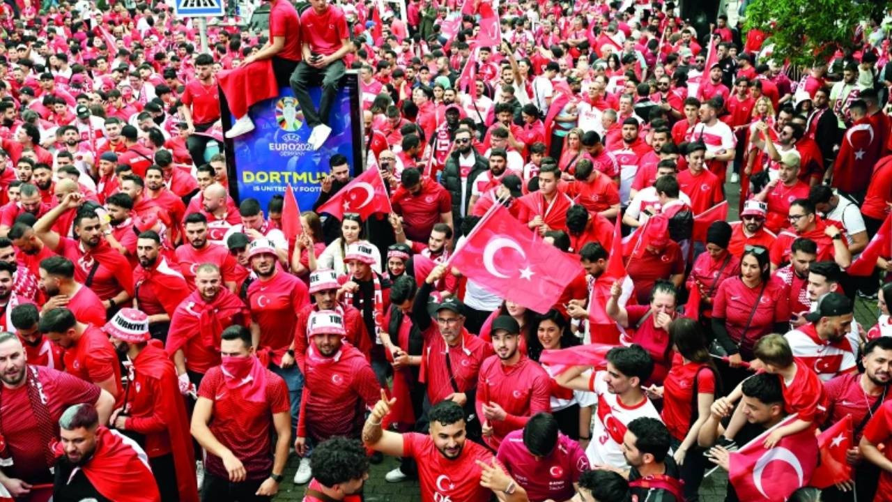 Almanya'da Türkleri ayağa kaldıran karar! Milli Takım'ın maçları gurbetçiye şifrelendi