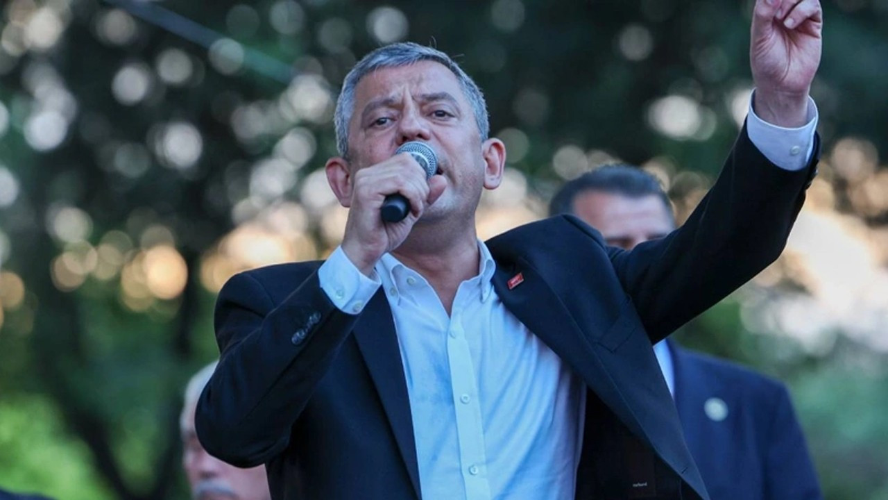 TV100 ÖZEL KULİS: CHP'de kritik salı: Özgür Özel'den yeni ha