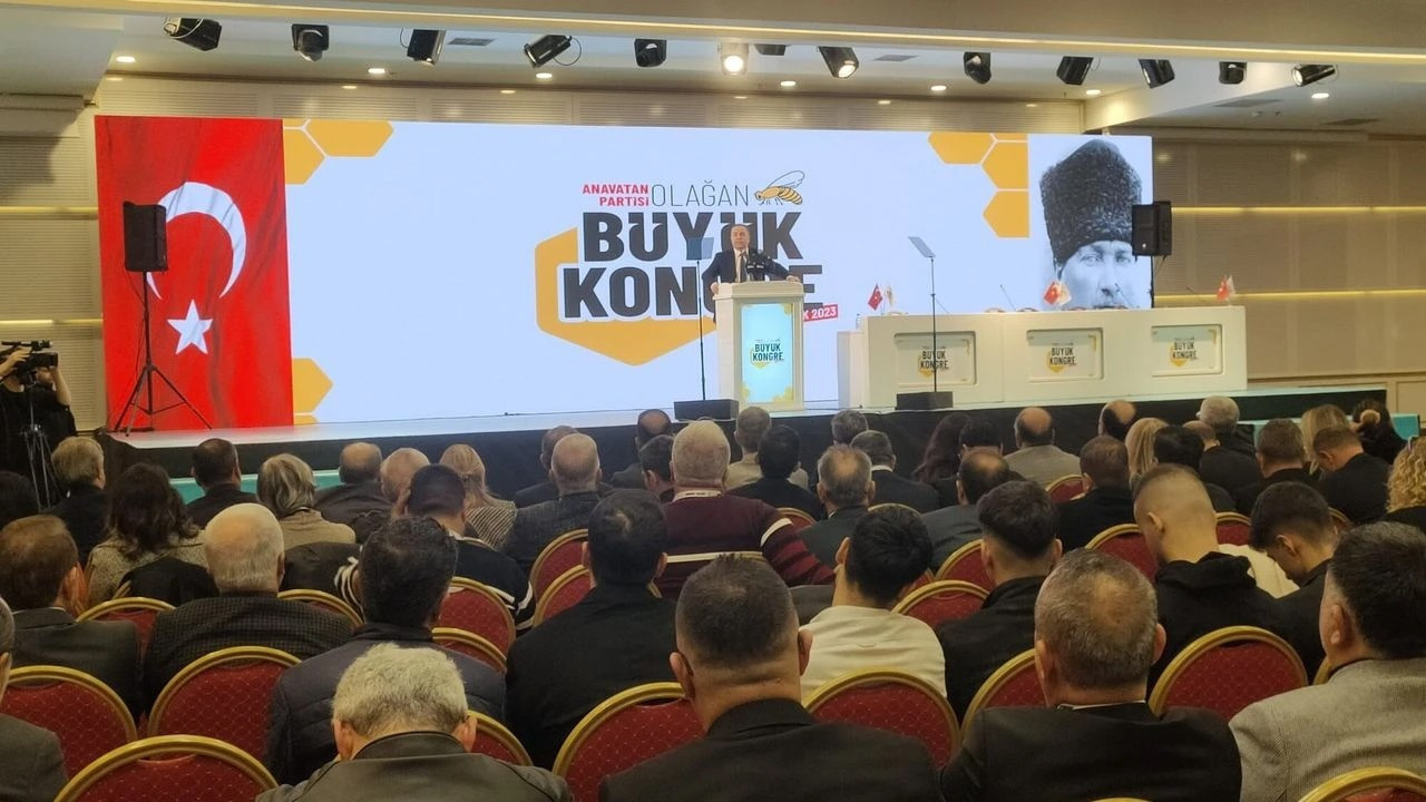 Barış Yarkadaş tv100 ekranlarında açıkladı: Bir partiye daha