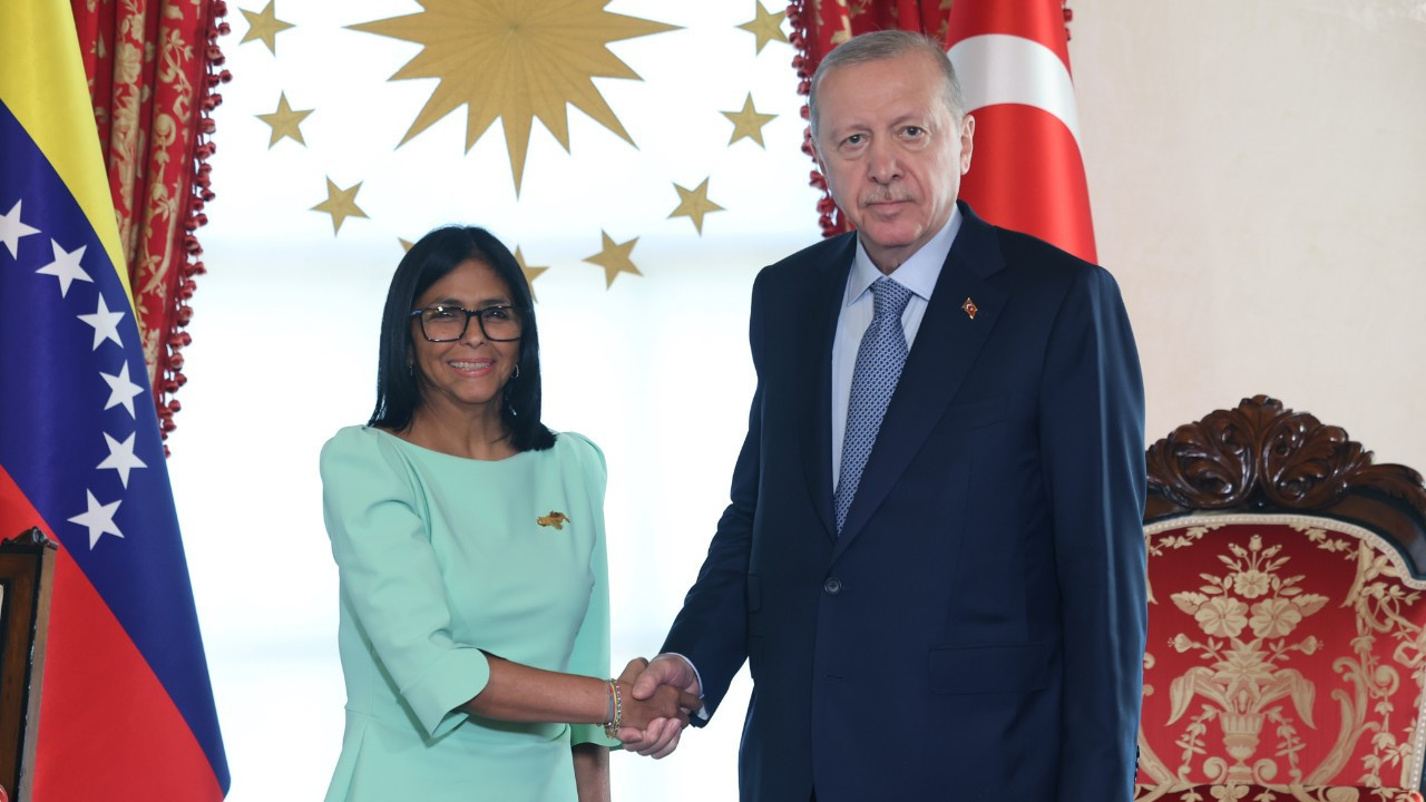 Dolmabahçe'de kritik zirve! Cumhurbaşkanı Erdoğan,  Delcy Ro