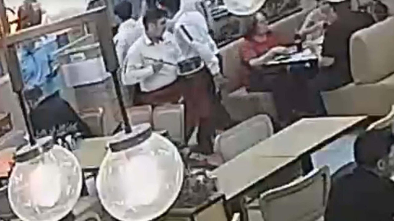 Restoranda feci kaza! Kızgın tereyağı bebeğin üzerine döküld