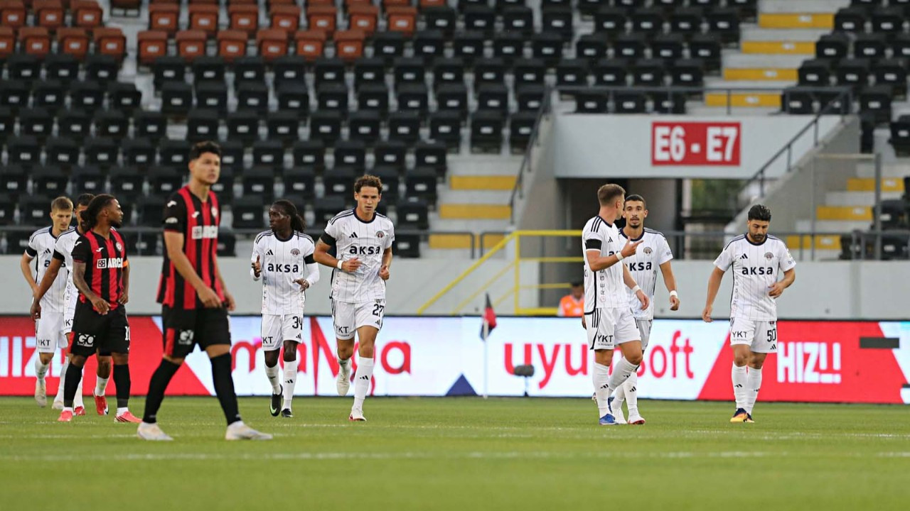 Golcü sahne aldı! Kasımpaşa, Çorum FK'yı deplasmanda devirdi!