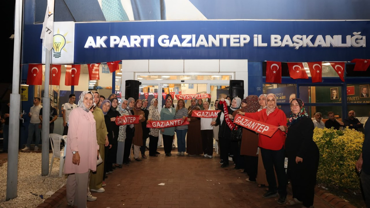 AK Parti Gaziantep’ten Ahlat’a dev çıkarma: 2 bin 865 kişi yola çıktı