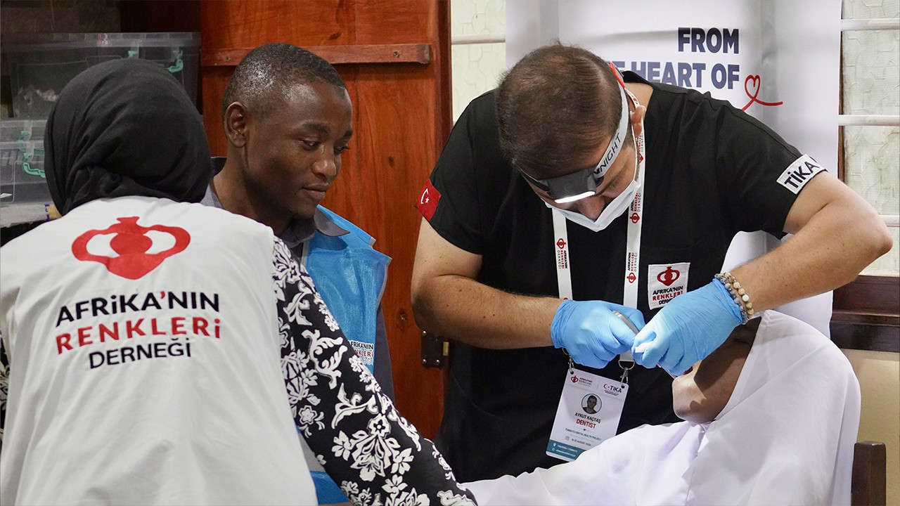 Afrika’nın Renkleri Derneğinden TİKA işbirliğiyle Tanzanya’ya sağlık desteği