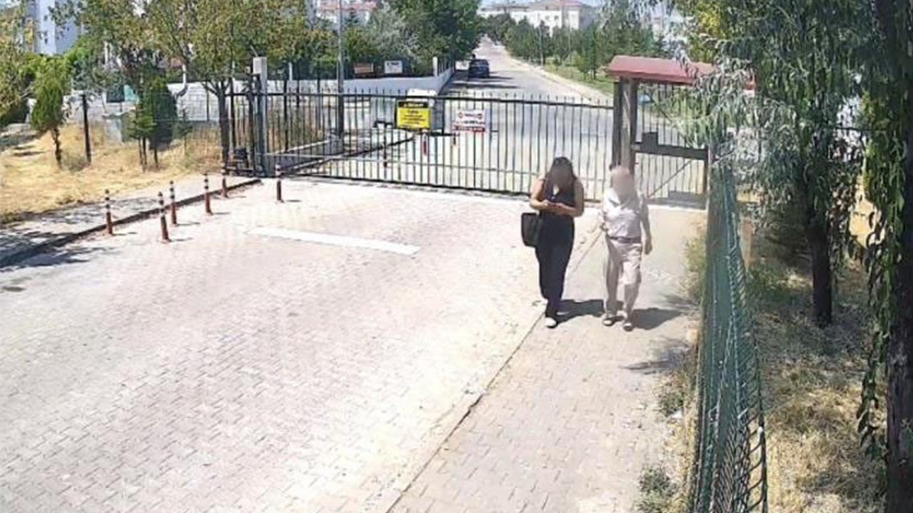 Sahte polisi evine kadar kendi elleriyle çıkardı! …