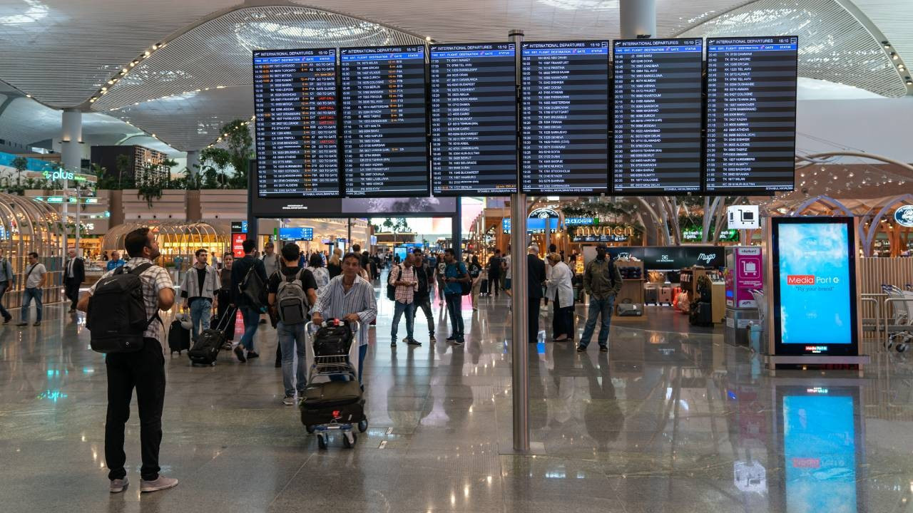 Havalimanında uçakla gelen ölüm! 2 personel hayatını kaybetti! Ülkede alarma geçildi: Tuzaklar kuruldu