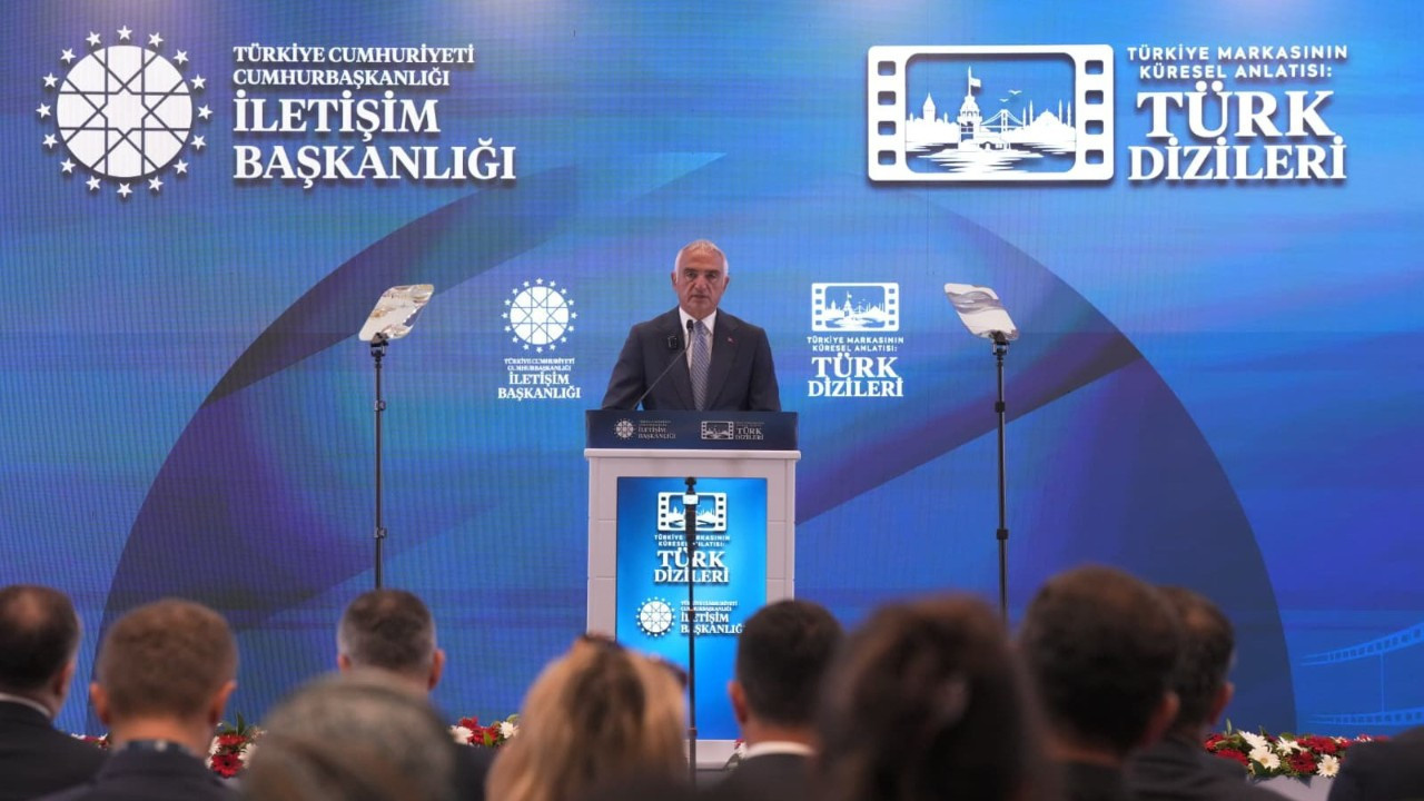 Bakan Ersoy'dan açıklama: Dünya Türk dizilerini izliyor, Türkiye'yi merak ediyor