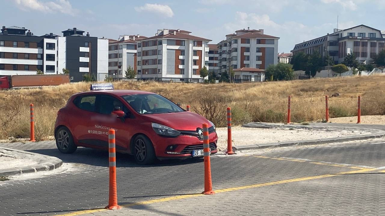 Ehliyet sınavında sil baştan! Ezber dönemi bitti