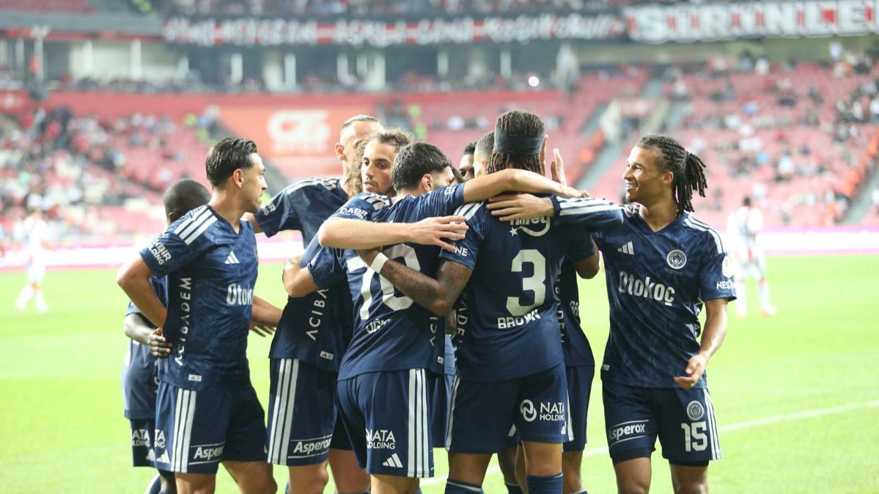 Fenerbahçe, Samsunspor’u deplasmanda yıktı! Beşiktaş derbisi öncesi hata yapmadı