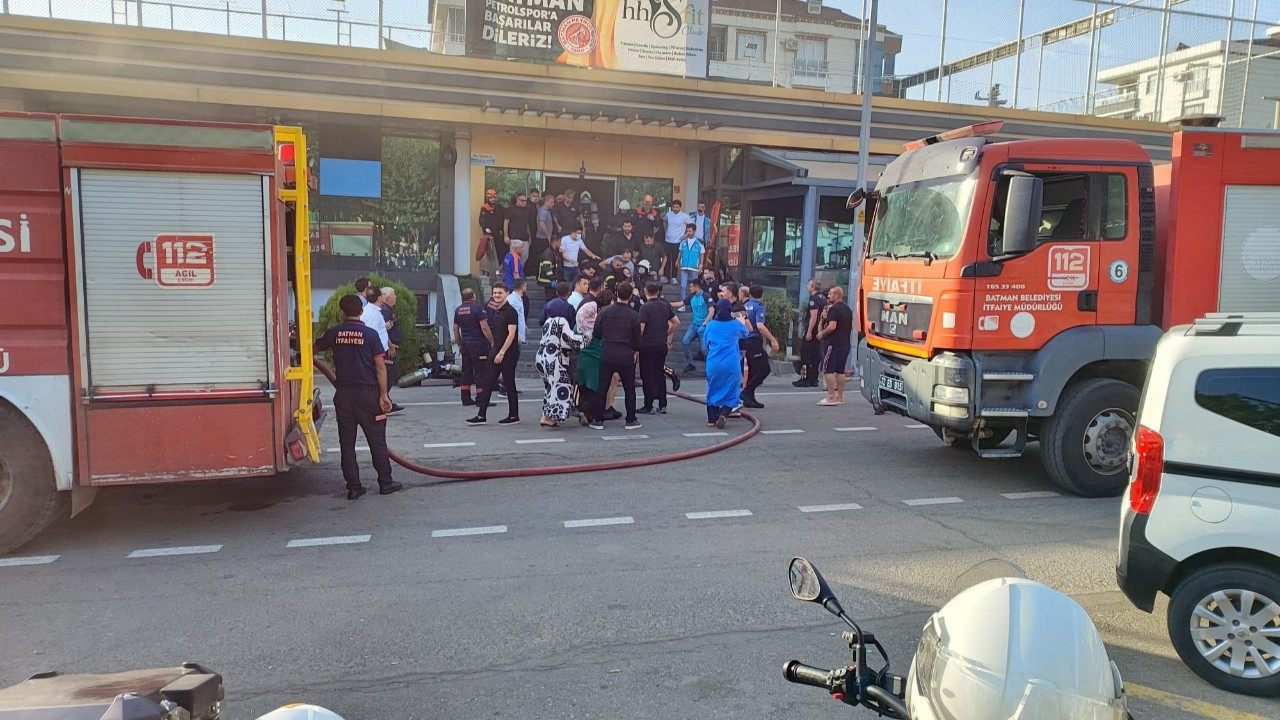 Spor salonunda yangın faciası! 2 kişi hayatını kaybetti, 9 kişi yaralandı