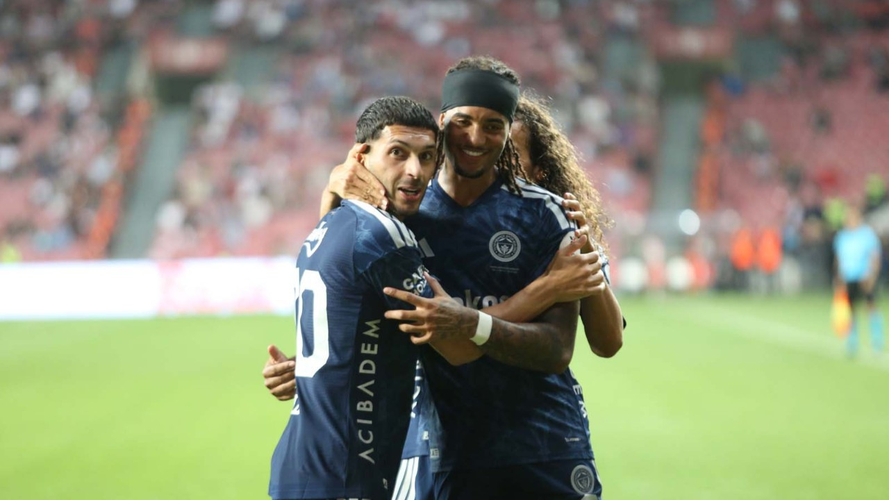 Derbi ateşini yaktı! Fenerbahçeli Brown’dan Beşiktaş taraftarına gönderme