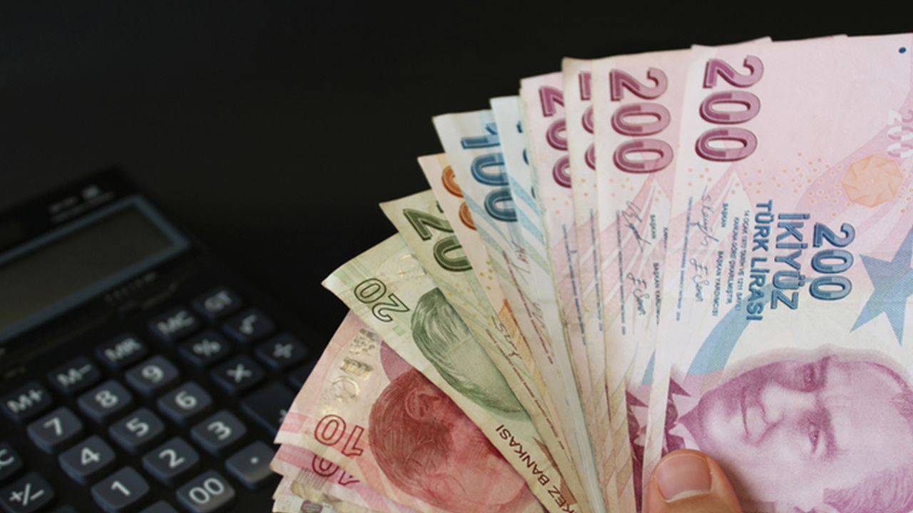 Milyonlarca emeklinin gözü kulağı bu haberde! Ocak 2027 zammı için 3 farklı rakam masada!
