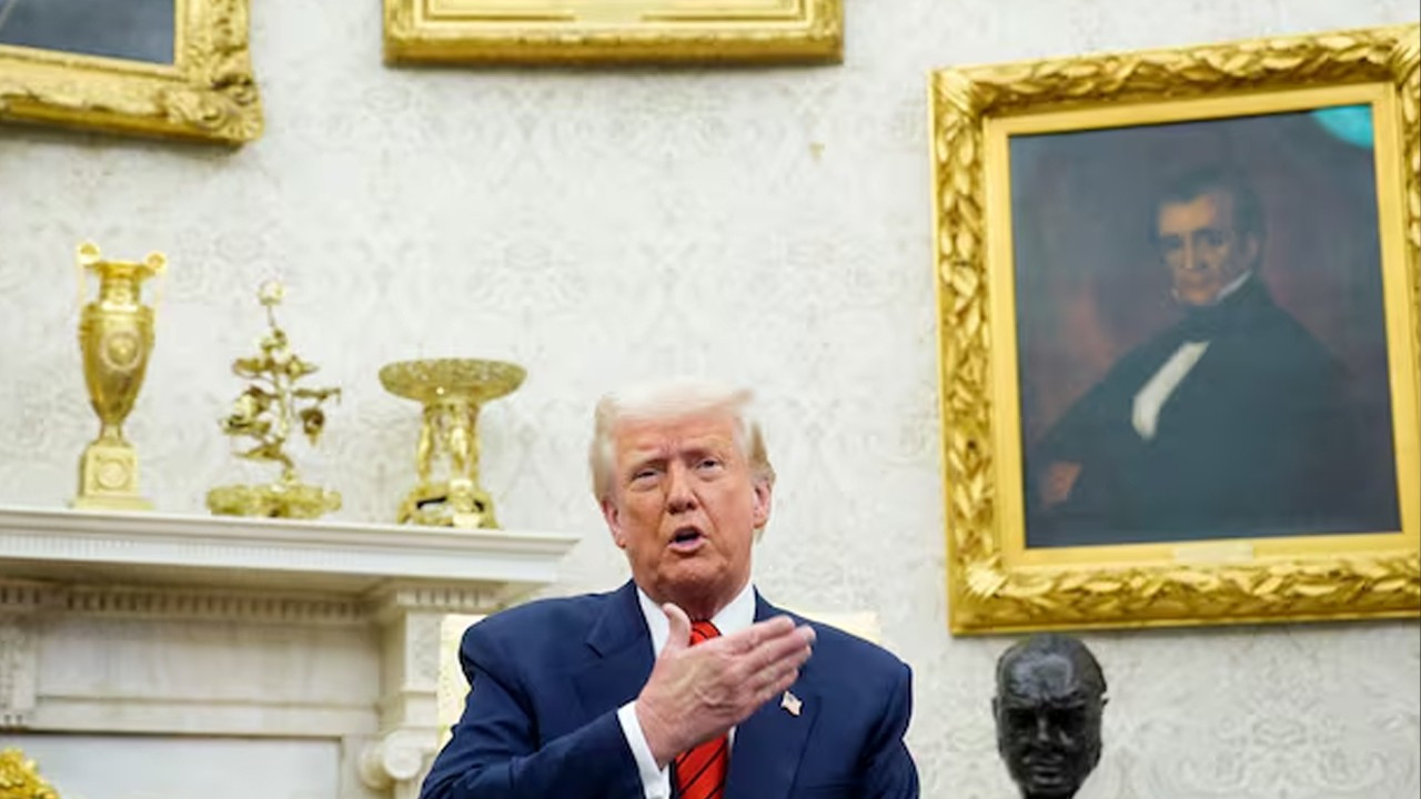 ABD Başkanı Donald Trump yine gazeteciyi azarladı: Ne kadar aptalca bir soru!