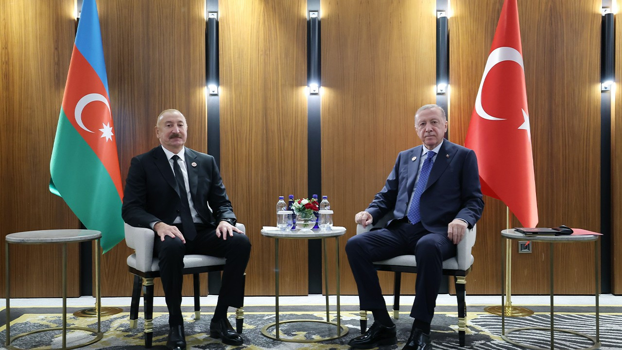 Cumhurbaşkanı Erdoğan, Azerbaycan Cumhurbaşkanı İlham Aliyev ile bir araya geldi