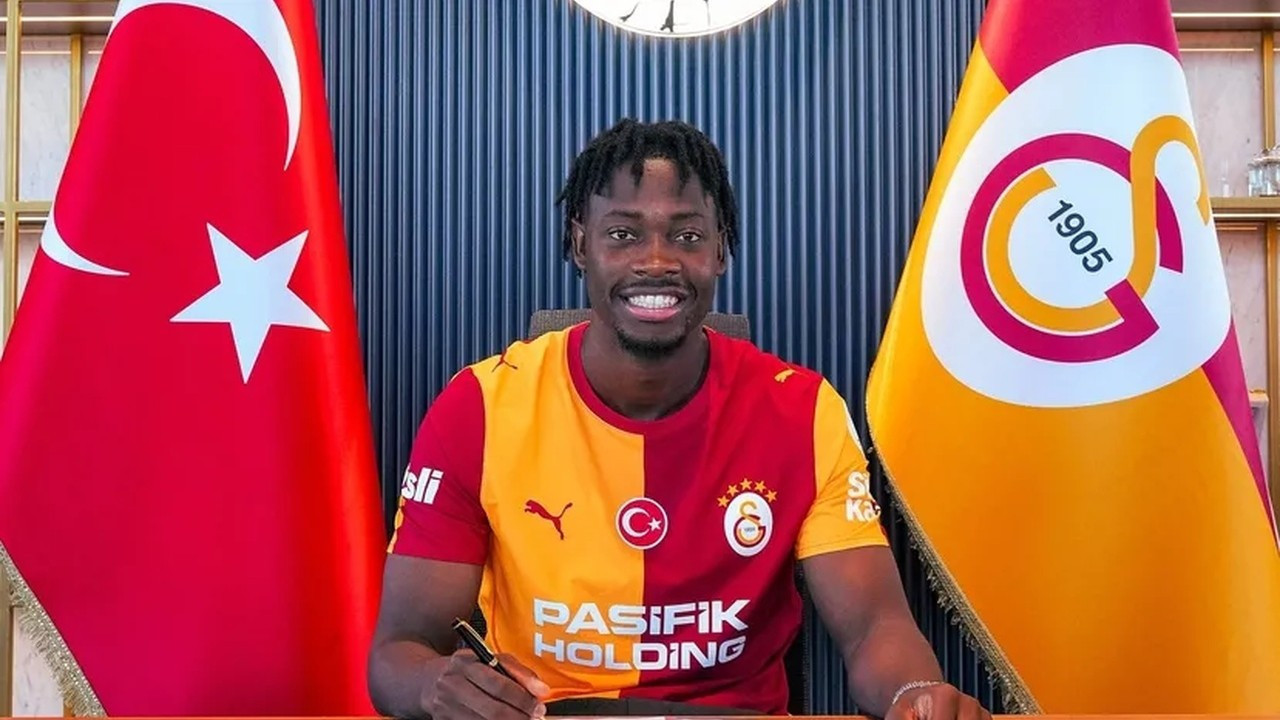Galatasaray Bitshiabu transferini resmen açıkladı! Maliyeti belli oldu
