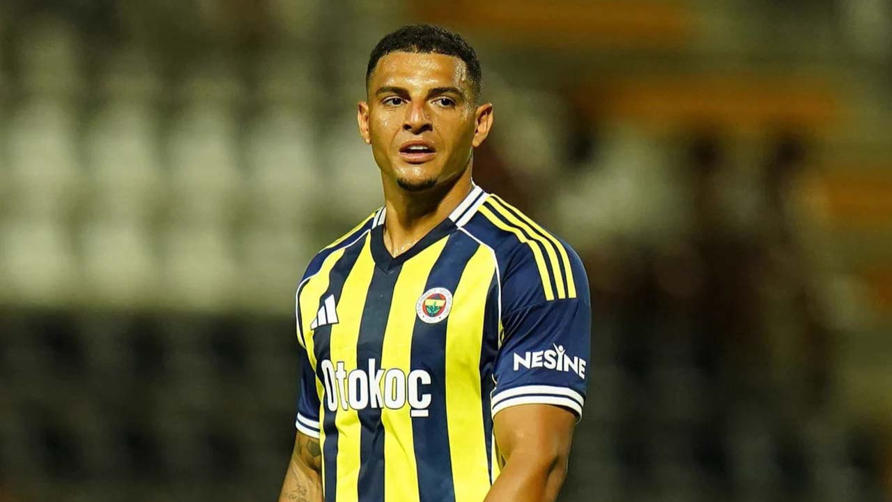 Fenerbahçe’den ayrılan Diego Carlos'u kızdıran paylaşım! Hemen telefona sarıldı, cevap yazdı!