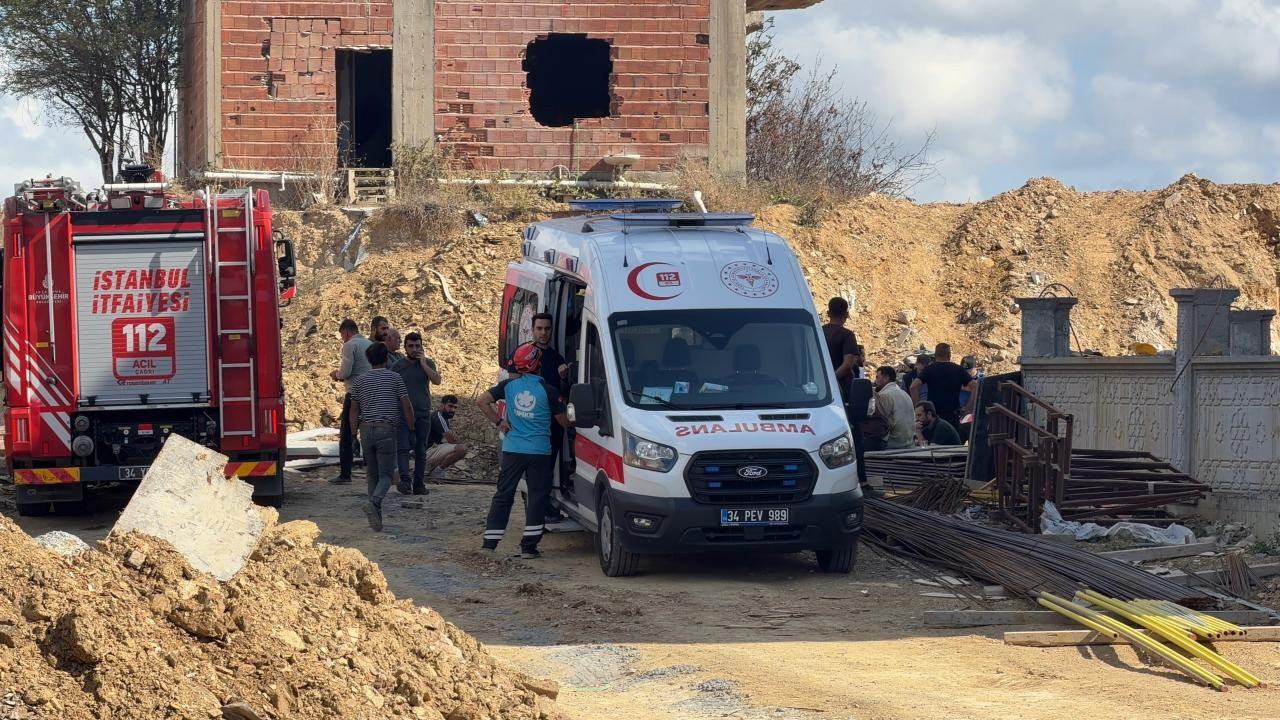 SON DAKİKA | Başakşehir'de inşaatta toprak kayması…