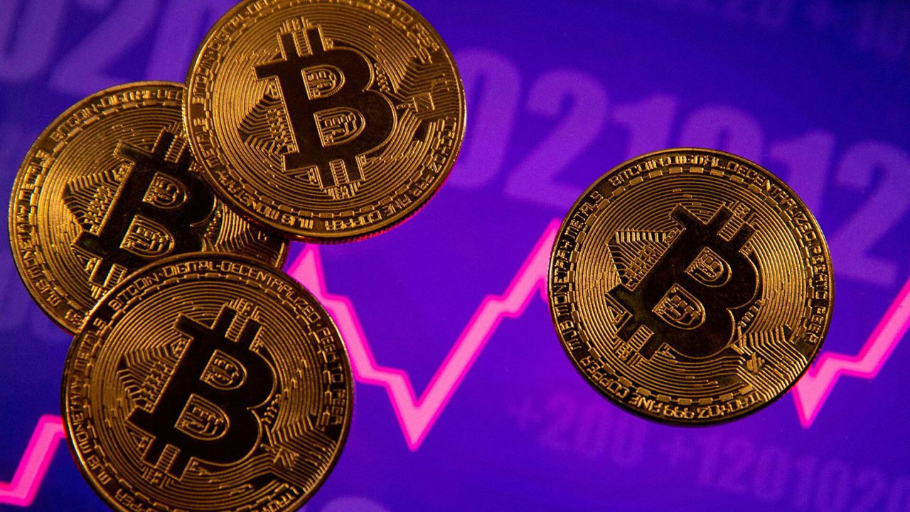 Bitcoin, Doge, Shiba çakıldı! 3 alt koin uçuşa geçti - Resim: 2