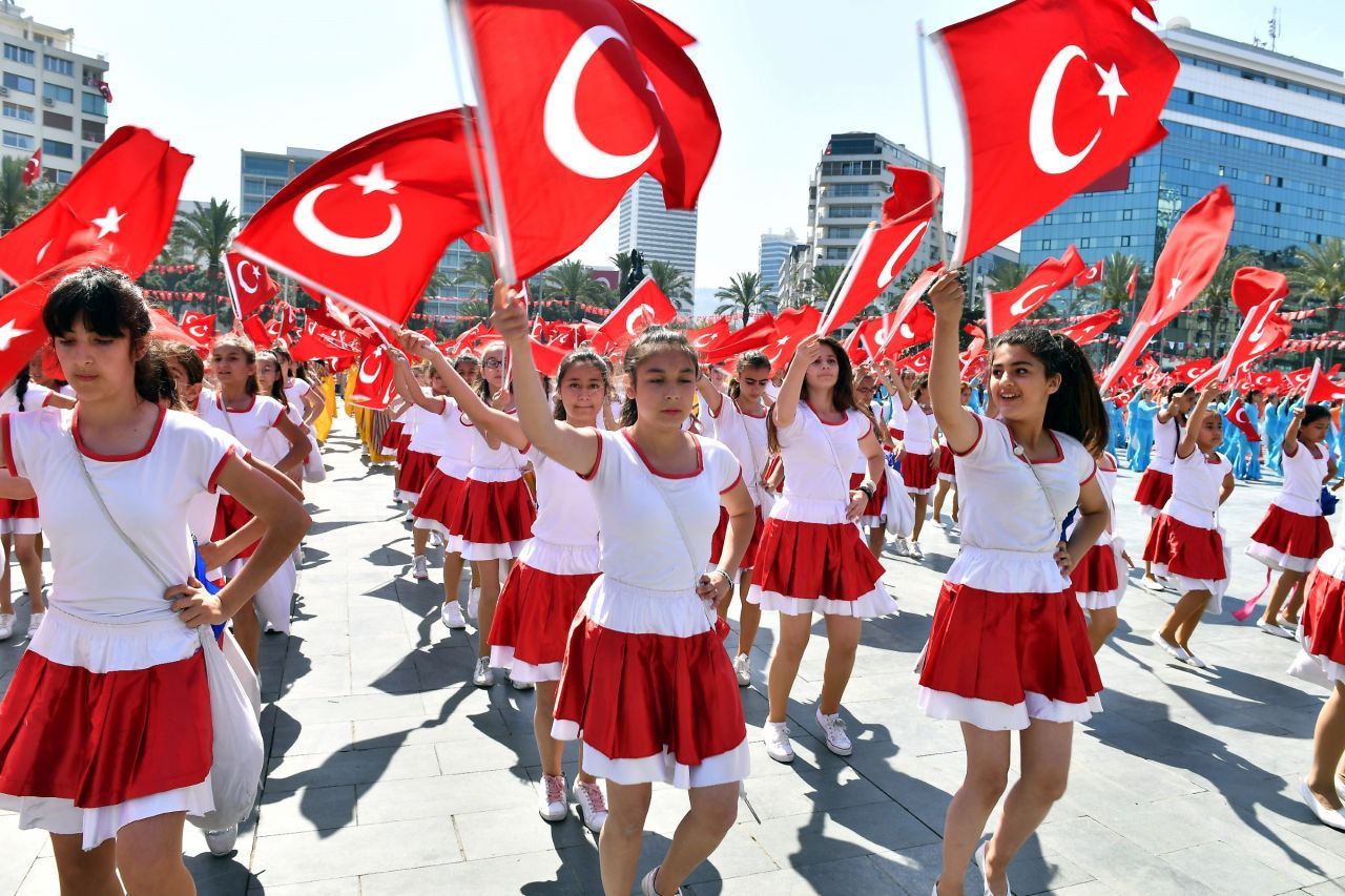 Atatürk 23 Nisan'ı ne zaman çocuklara armağan etti? 23 Nisan 1920'de ne oldu? 23 Nisan Ulusal Egemenlik ve Çocuk Bayramı - Resim: 3