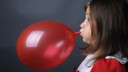 Çocuklarınıza balon şişirmeyi yasaklayacaksınız