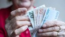 Emeklilere çifte bayram! İkramiye zammı netleşti