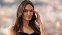 Angelina Jolie: Karanlık bir yolda olabilirdim
