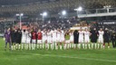 Galatasaray’a yıldız futbolcudan kötü haber!