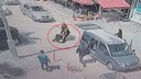 Genç kadını sürükleyerek kaçırmaya çalıştılar