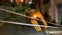 Şişli'de taksi, 10 metreden çıkmaz sokağa uçtu!