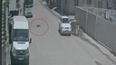 Vicdansız sürücü küçük çocuğa çarpıp kaçtı