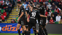 Beşiktaş, St. Patrick's'i farklı yendi